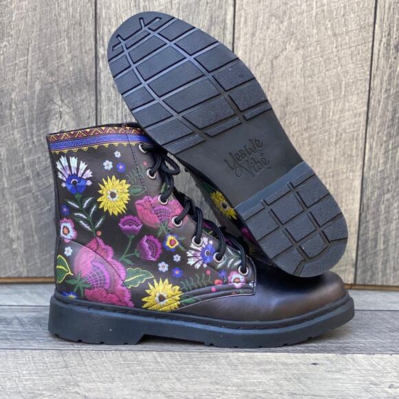 Yes We Vibe Flower Unisex Chelsea Combat  … - Picture 2 of 6